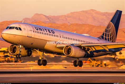 united airlines las vegas.